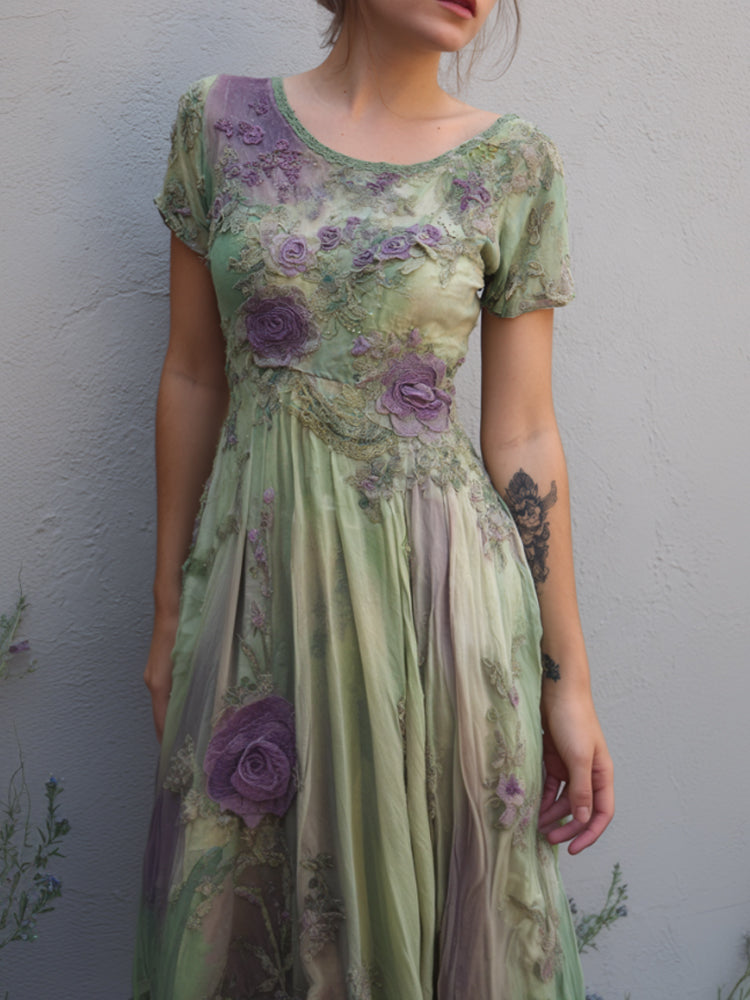 Classic Vintage & Enduringly Stylish Dress