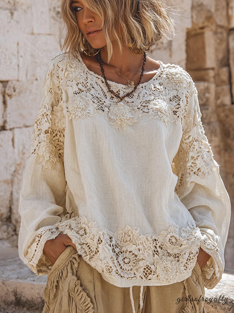 Well Tailored T-Shirt with a Graceful Silhouette