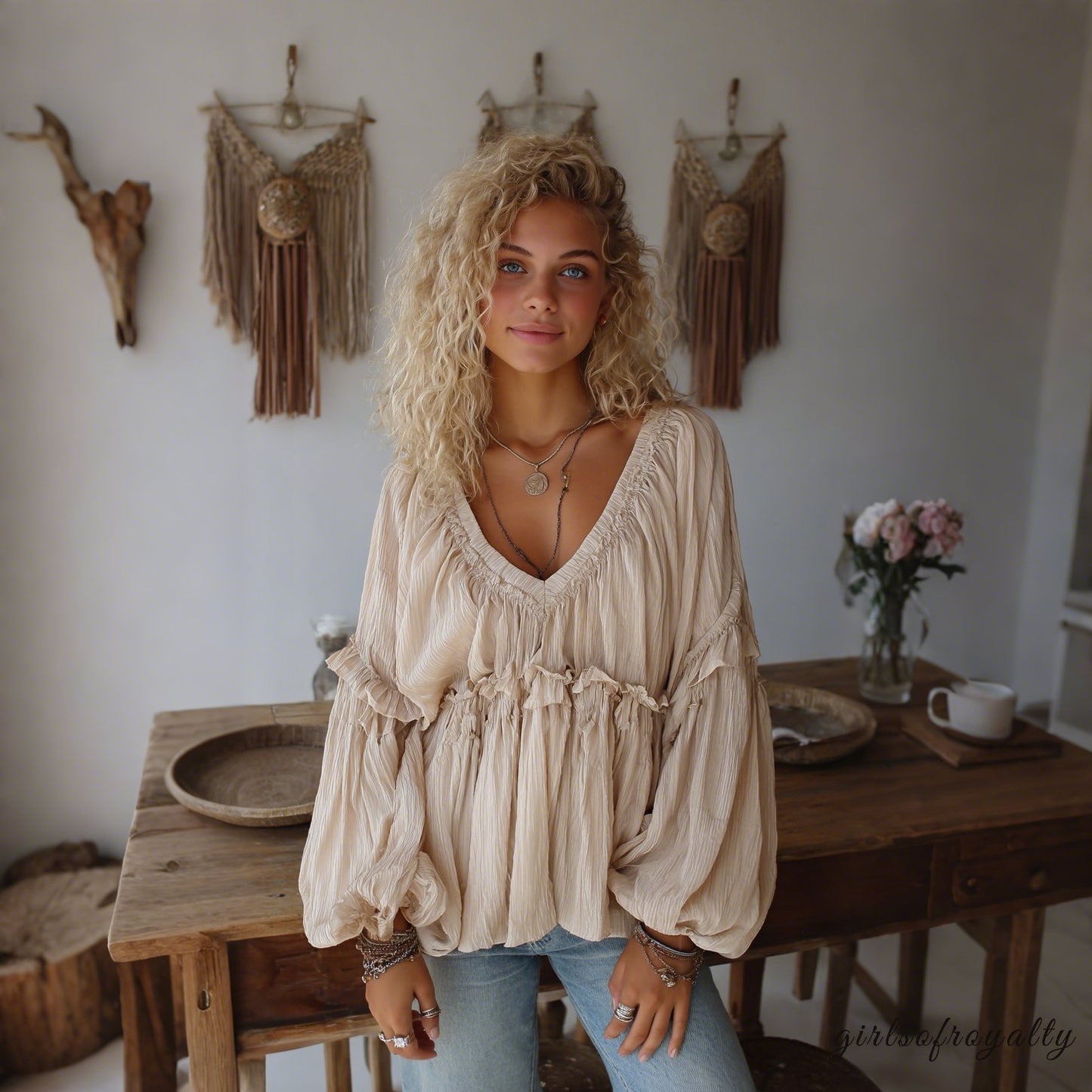 Effortlessly Elegant Top with a Timeless Design