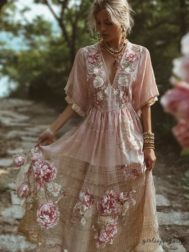 Beautifully Finished Dress in a Timeless Design