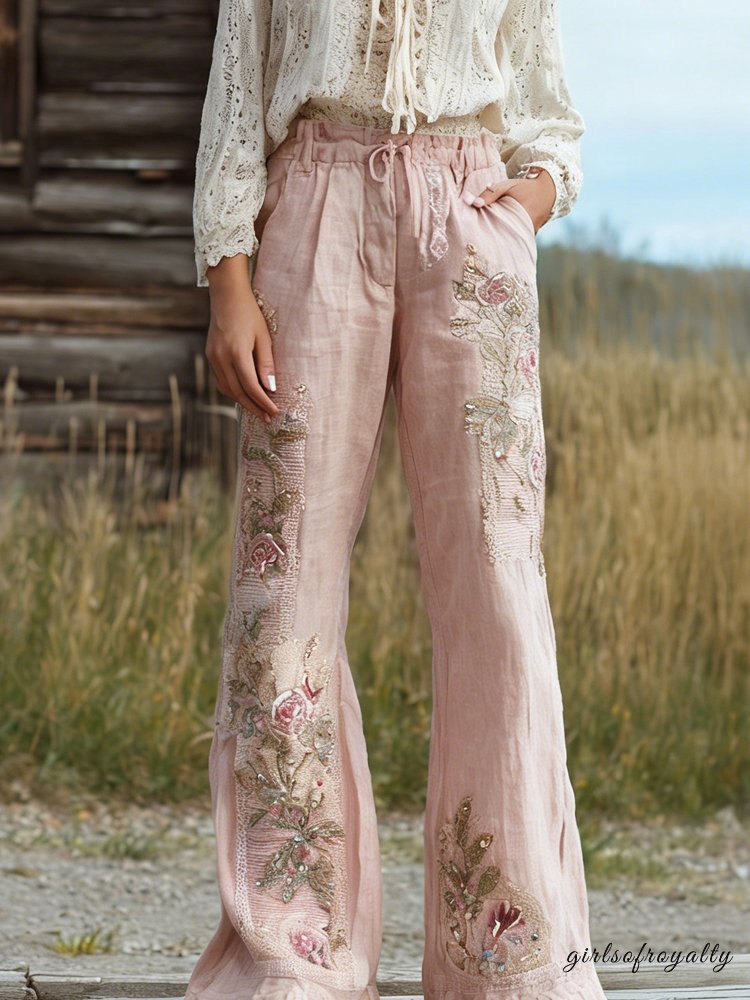 Effortlessly Elegant Pants with a Timeless Design