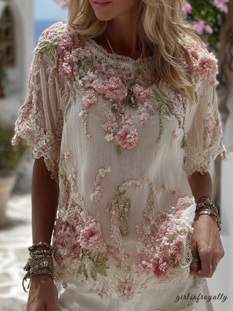Well Tailored T-Shirt with a Graceful Silhouette