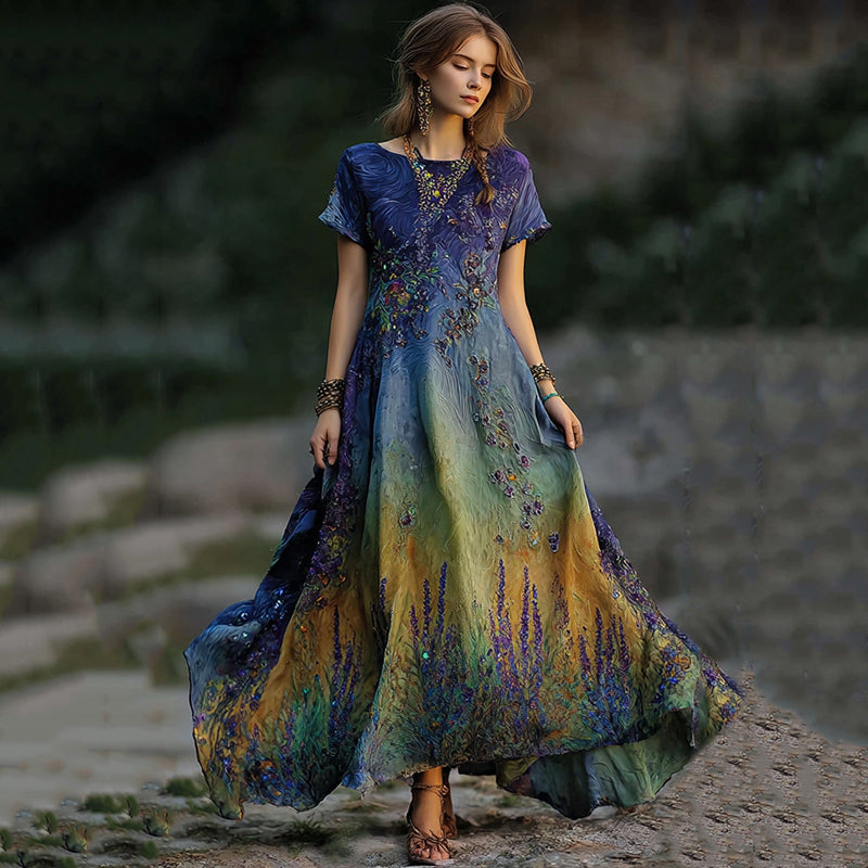 Beautifully Finished Dress in a Timeless Design