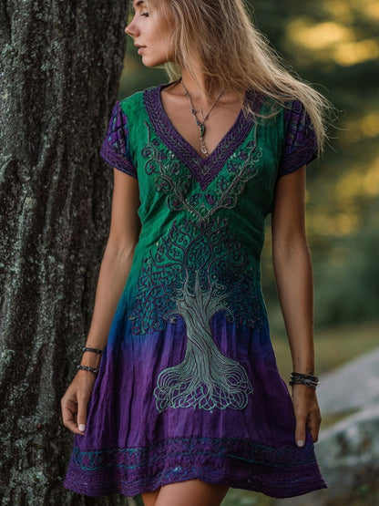 Classic Vintage & Enduringly Stylish Dress