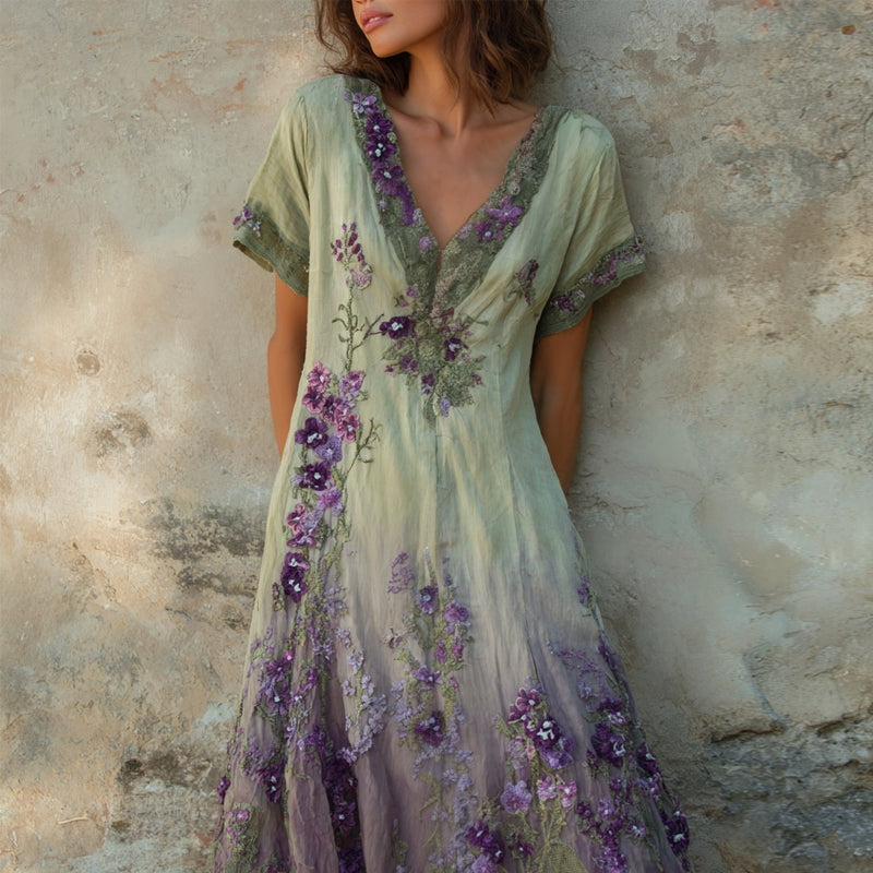 Classic Vintage & Enduringly Stylish Dress