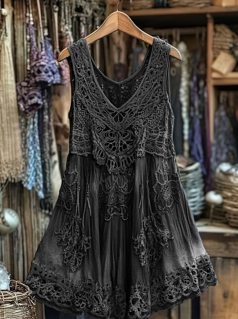 Classic Vintage & Enduringly Stylish Top
