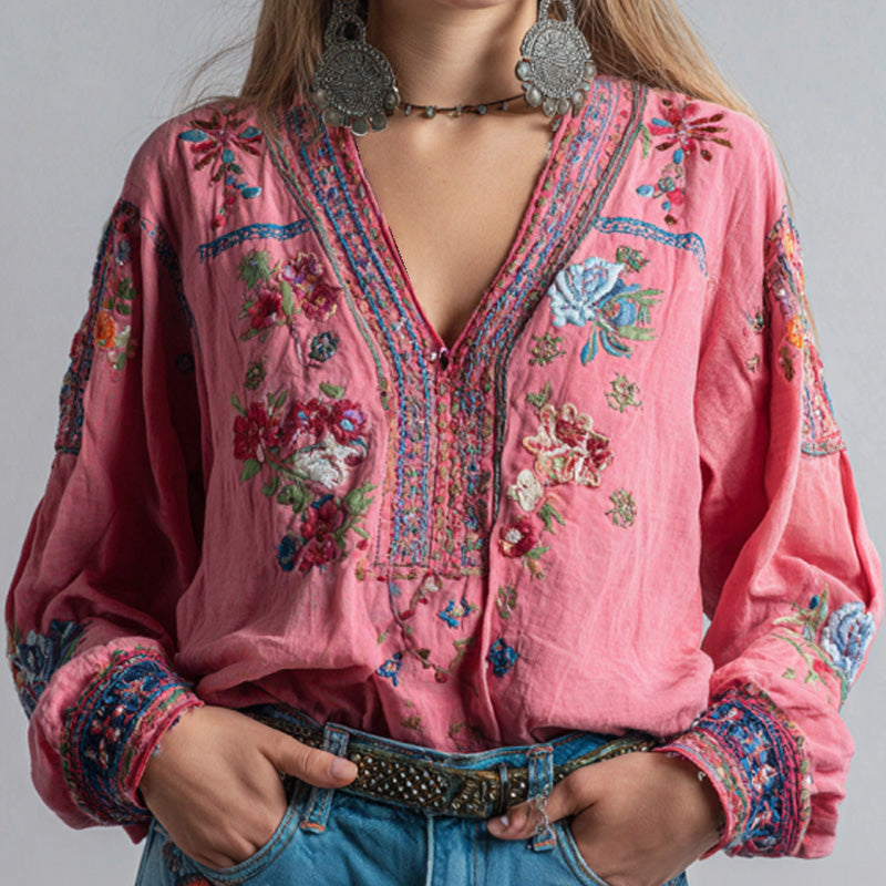 Well Tailored Top with a Graceful Silhouette