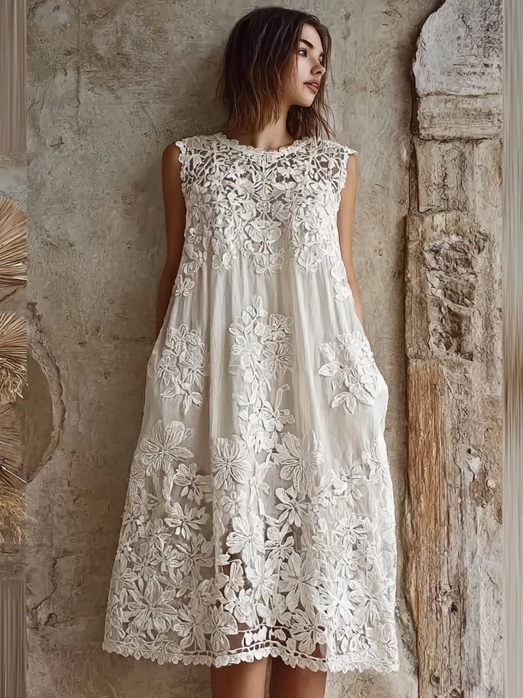 Effortlessly Elegant Dress with a Timeless Design
