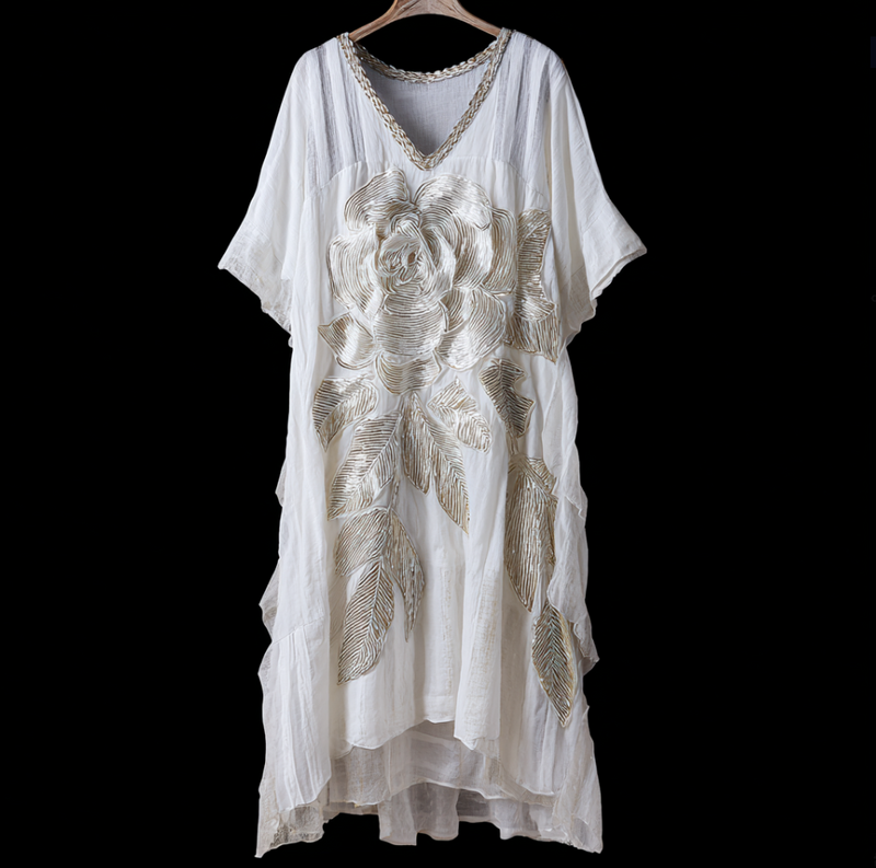 Beautifully Finished Dress in a Timeless Design