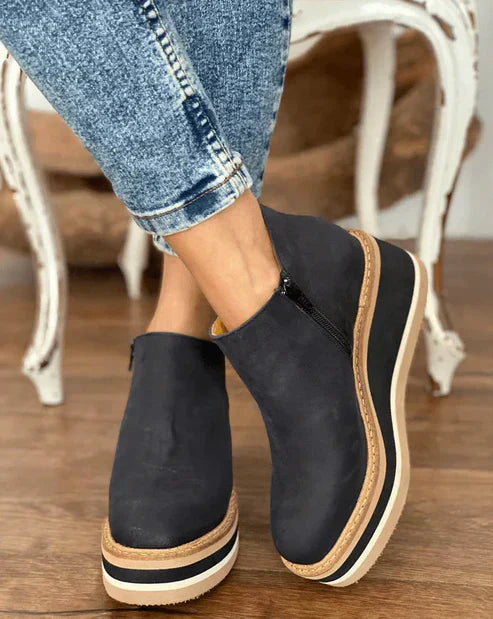Graceful Orthopedic Shoes for Modern Look
