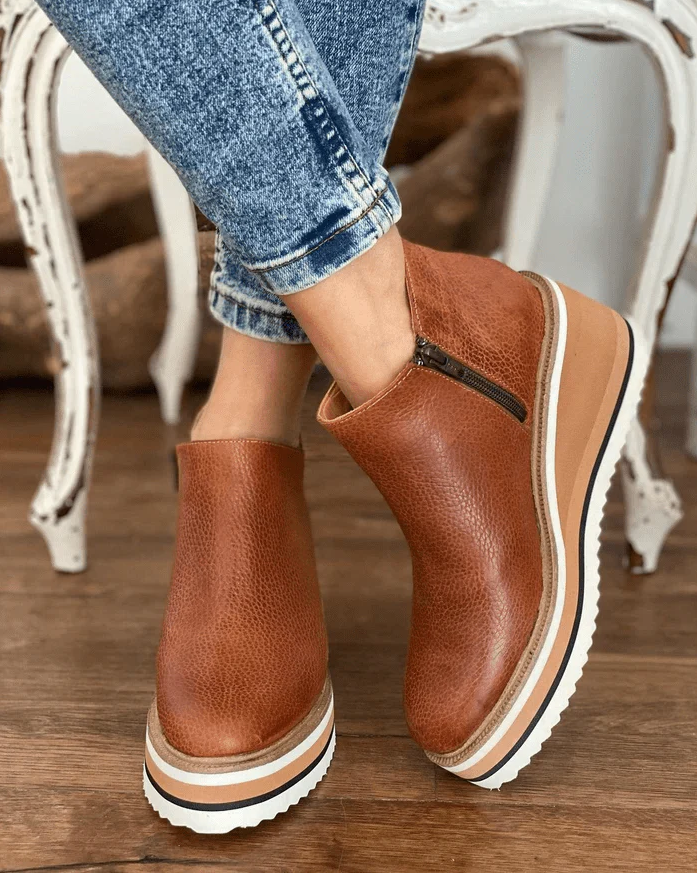 Graceful Orthopedic Shoes for Modern Look