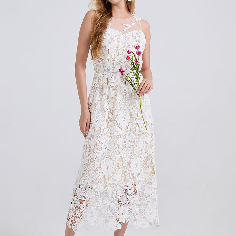 Effortlessly Elegant Dress with a Timeless Design