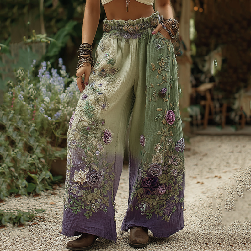 Effortlessly Elegant Pants with a Timeless Design