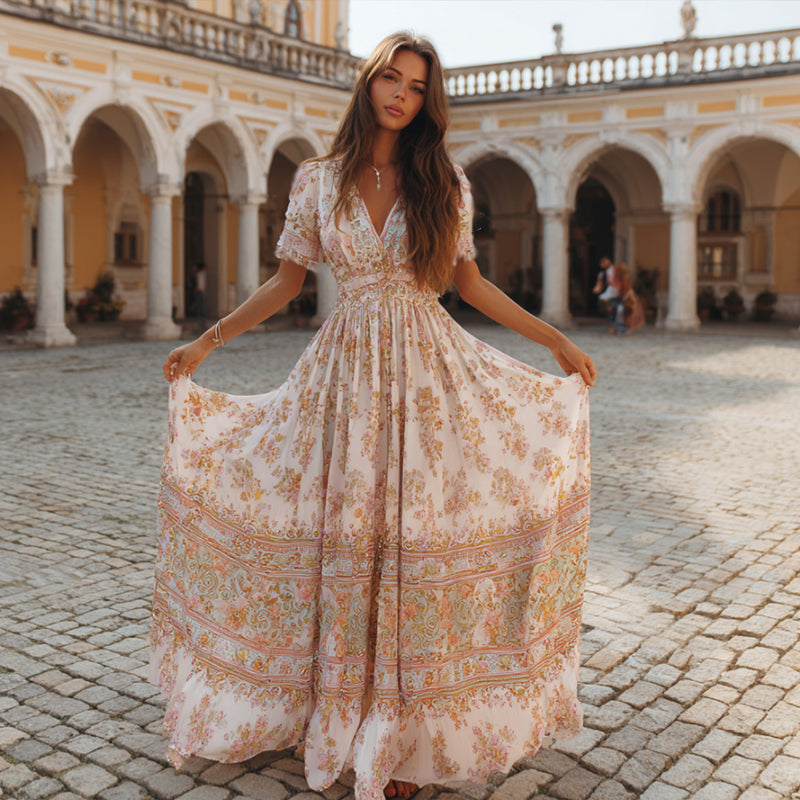 Classic Vintage Dress with a Flattering Fit