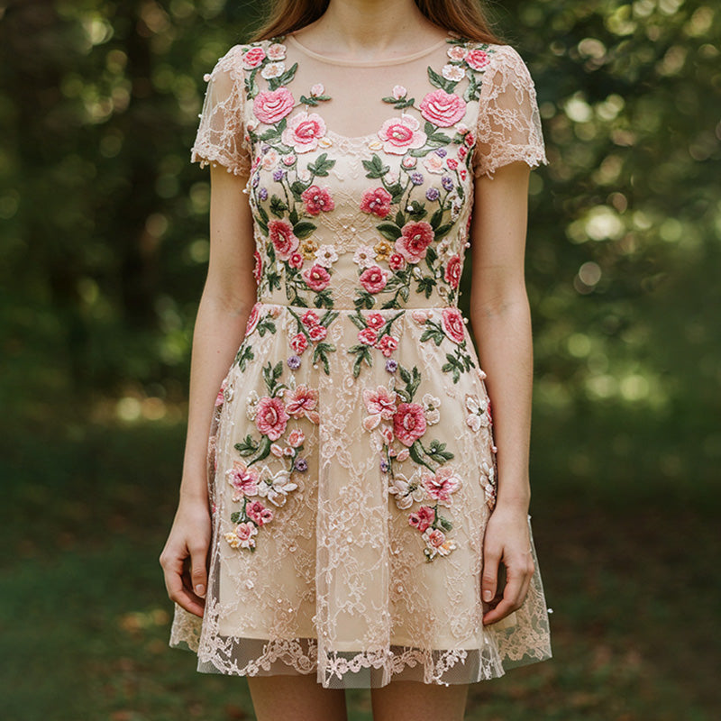 Beautifully Crafted Dress in a Classic Style