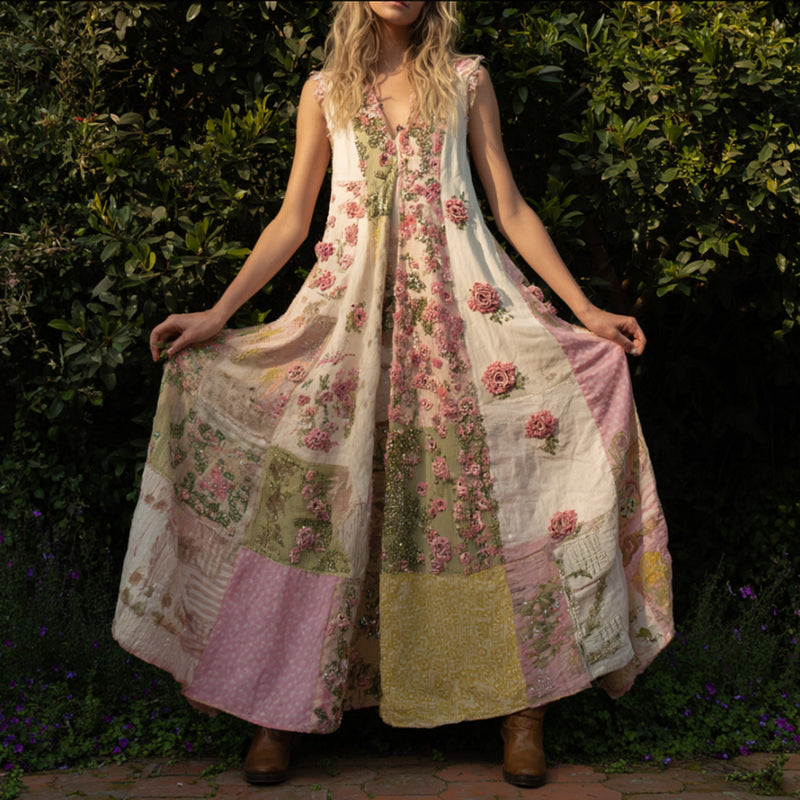 Classic Vintage & Enduringly Stylish Dress