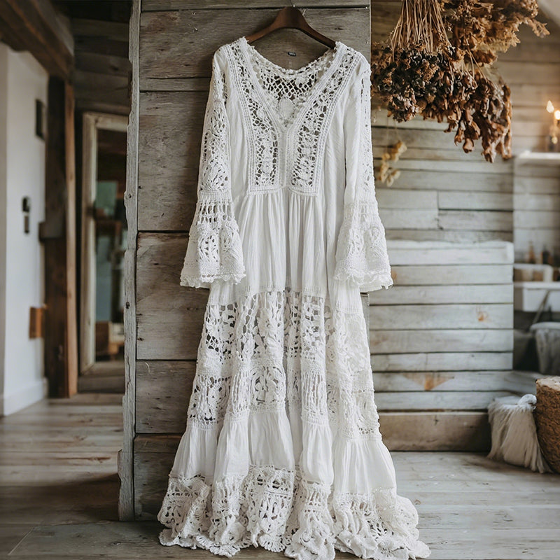 Beautifully Finished Dress in a Timeless Design