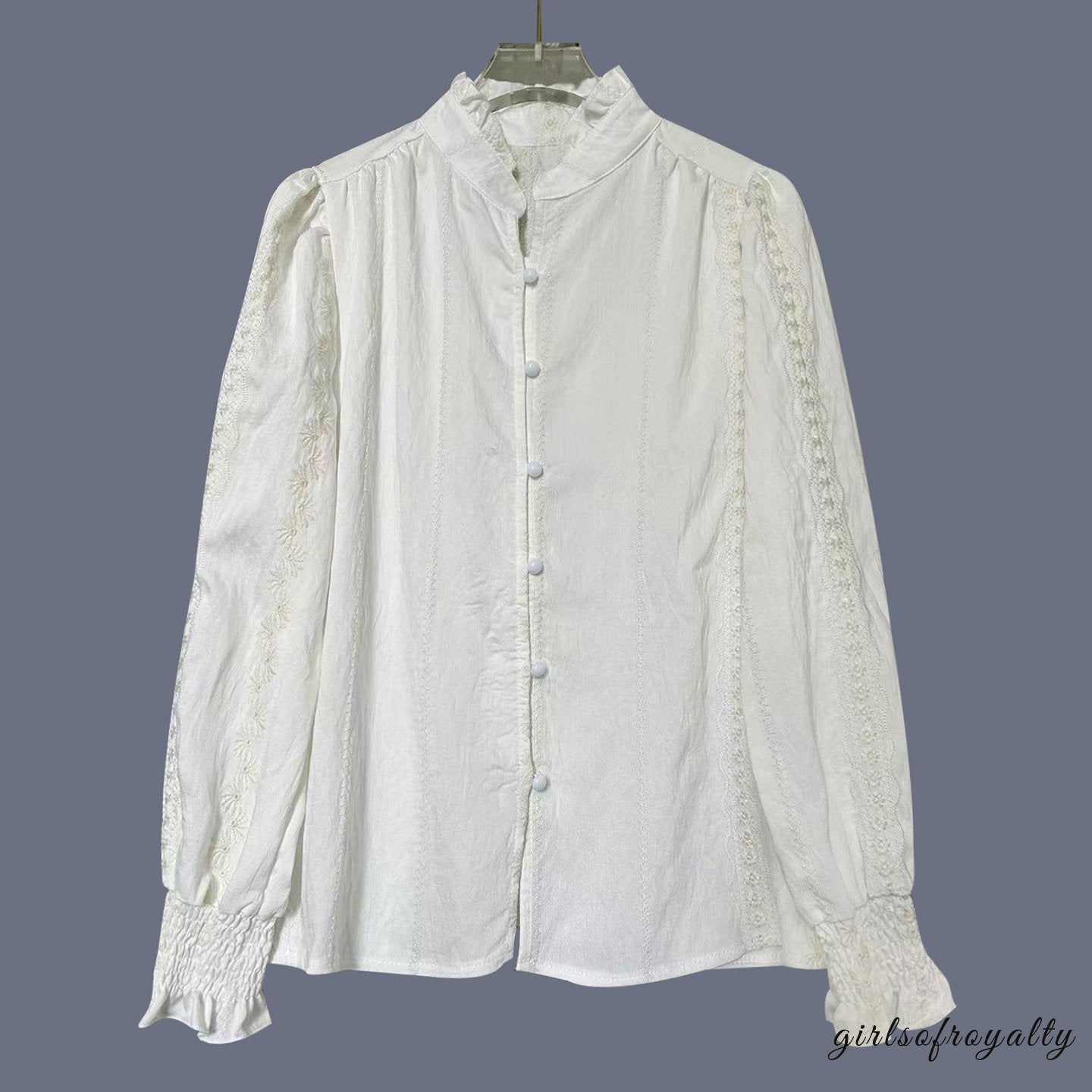 Elegantly Styled Blouse for Everyday Wear