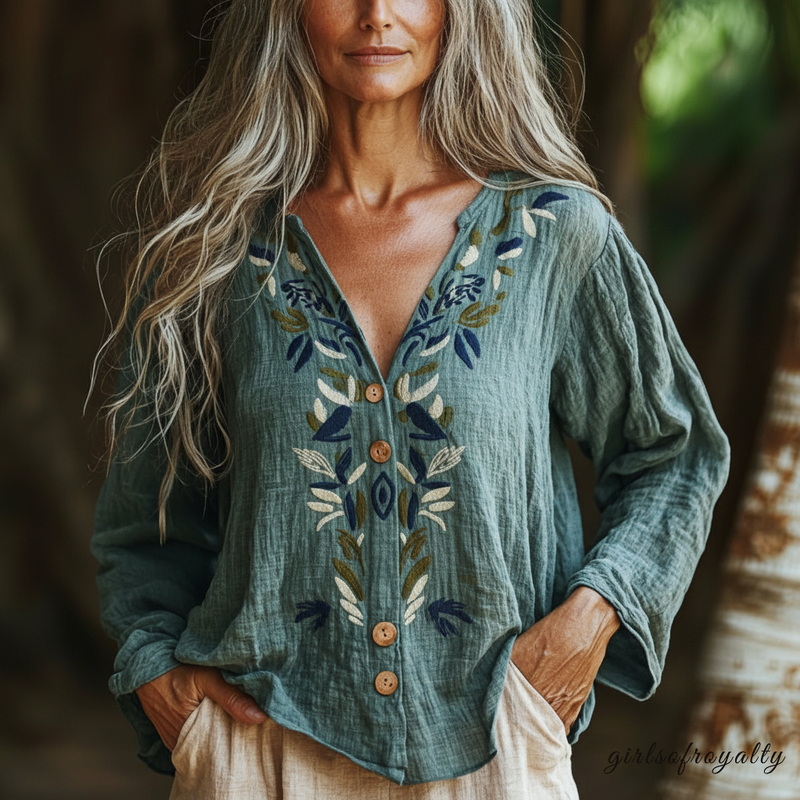 Classic Vintage & Enduringly Stylish Blouse