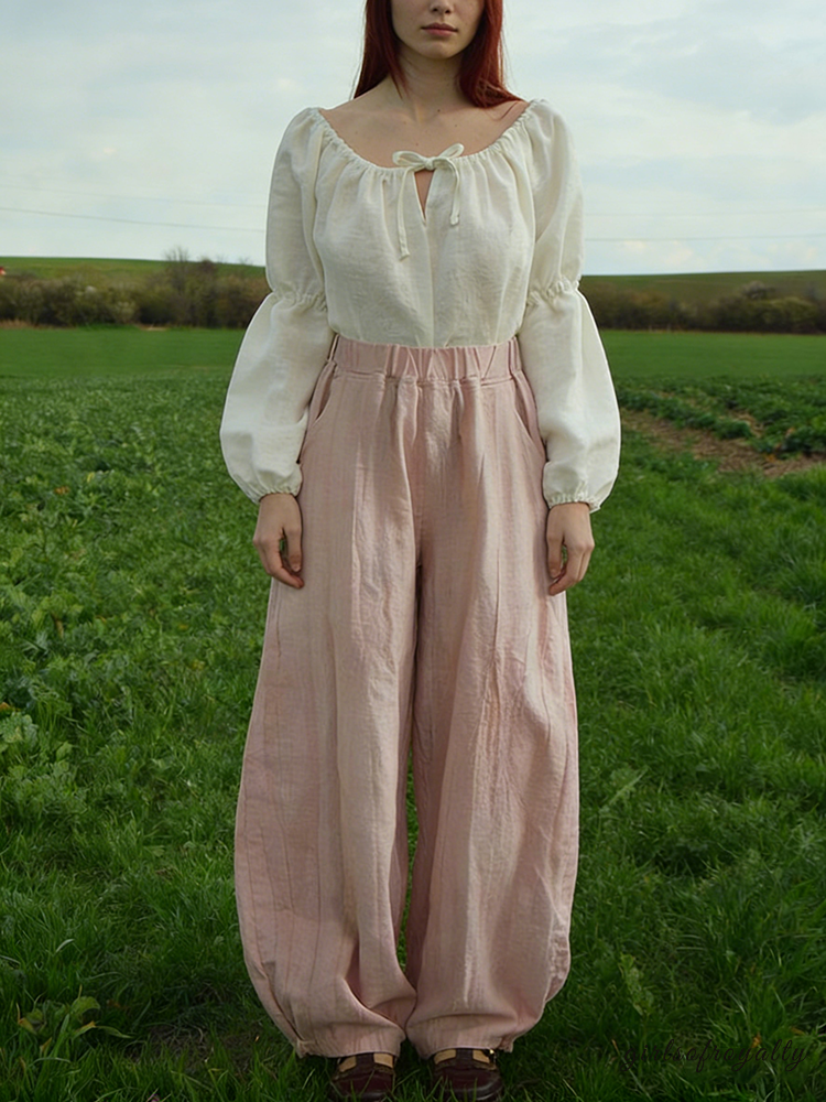 Classic Vintage Trousers with a Flattering Fit
