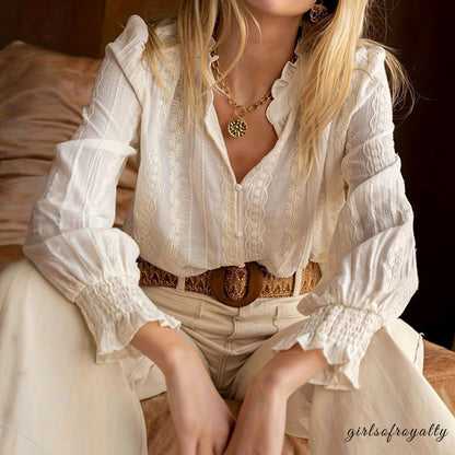 Elegantly Styled Blouse for Everyday Wear