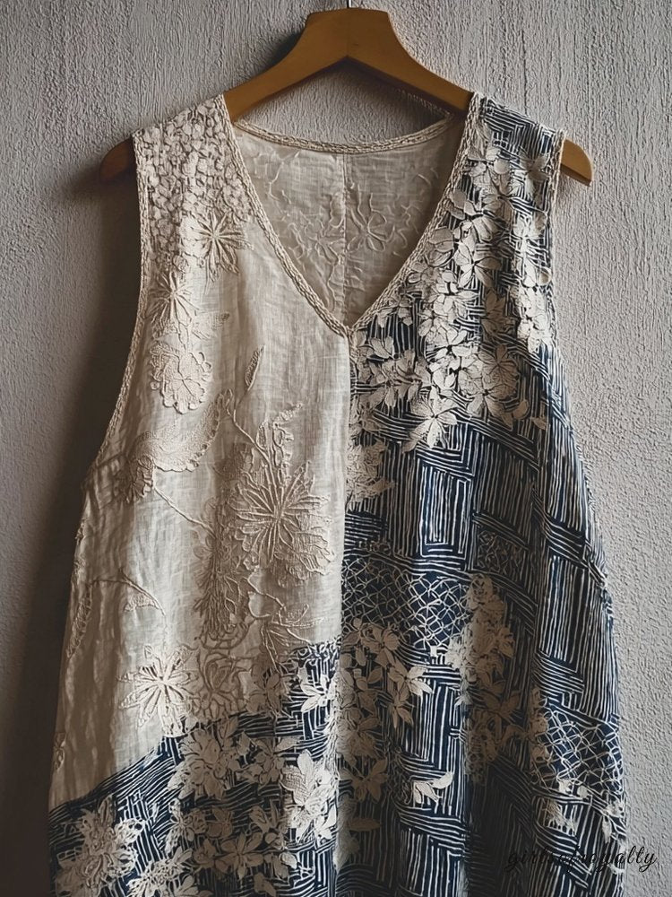 Well Tailored Top with a Graceful Silhouette