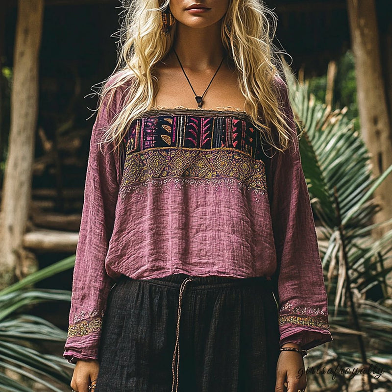 Effortlessly Elegant Top with a Timeless Design