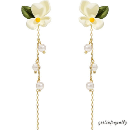 Classic Earring with Timeless Appeal