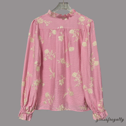 Beautifully Crafted Blouse in a Classic Style