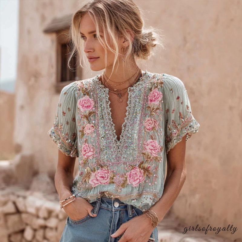 Classic Vintage & Enduringly Stylish Top