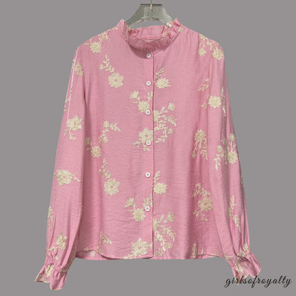 Beautifully Crafted Blouse in a Classic Style