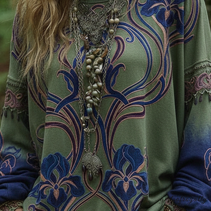 Well Tailored Top with a Graceful Silhouette
