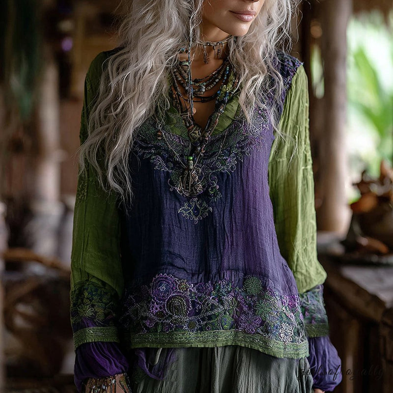 Effortlessly Elegant Top with a Timeless Design
