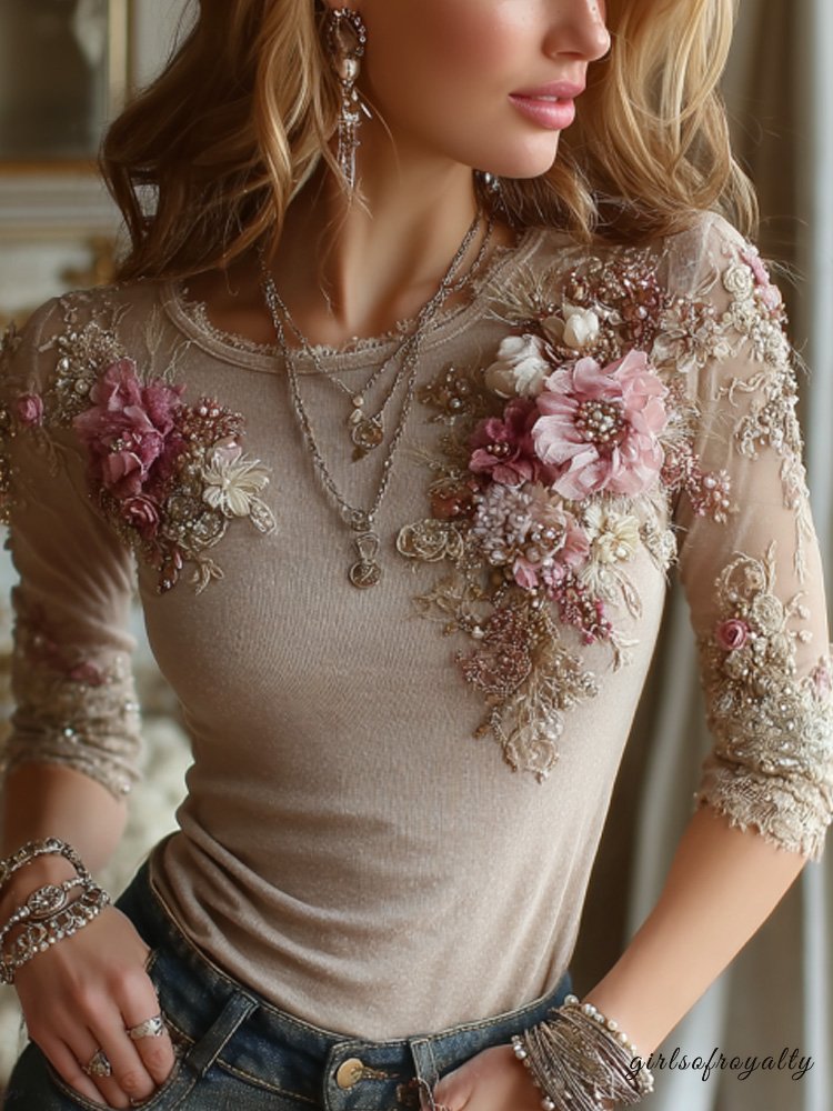 Beautifully Finished T-Shirt in a Timeless Design