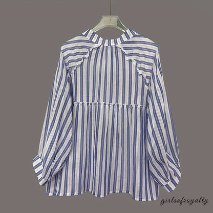 Effortlessly Elegant Top with a Timeless Design