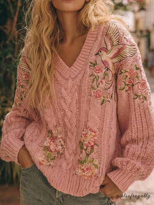 Effortlessly Elegant Sweater with a Timeless Design