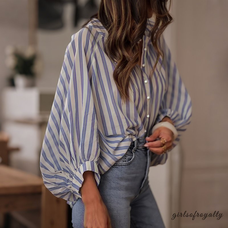 Effortlessly Elegant Top with a Timeless Design