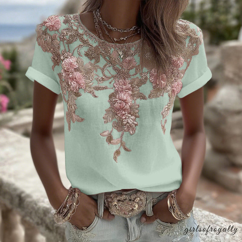 Well Tailored T-Shirt with a Graceful Silhouette