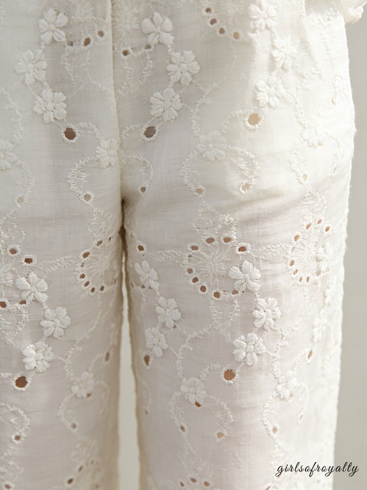 Classic Vintage Pants with a Flattering Fit