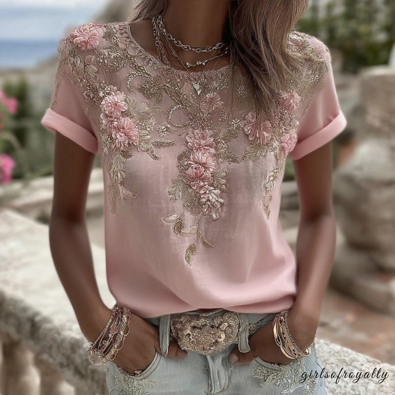 Well Tailored T-Shirt with a Graceful Silhouette