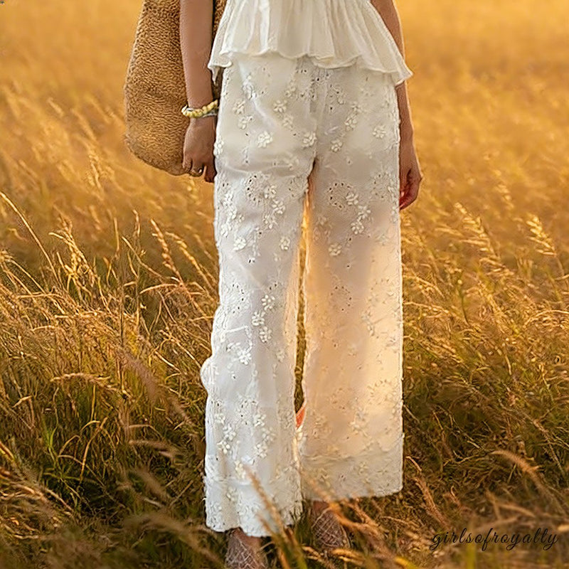 Classic Vintage Pants with a Flattering Fit