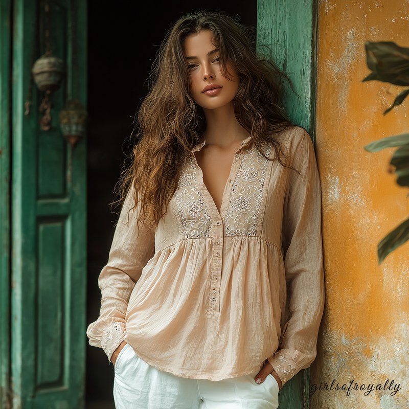 Well Tailored Top with a Graceful Silhouette
