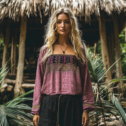 Effortlessly Elegant Top with a Timeless Design
