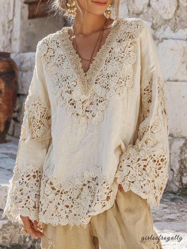 Sophisticated Blouse with a Clean Classic Look
