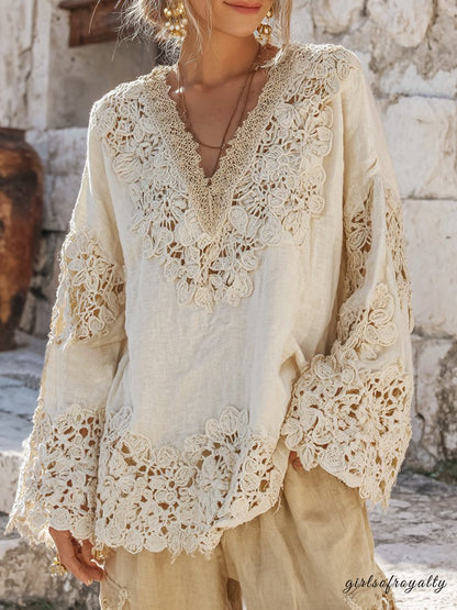 Sophisticated Blouse with a Clean Classic Look