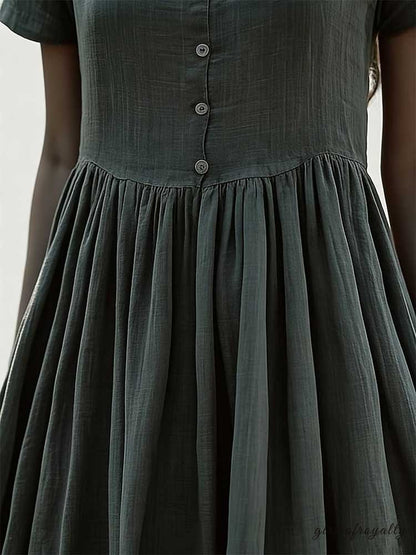 Polished Dress with an Effortless Classic Look