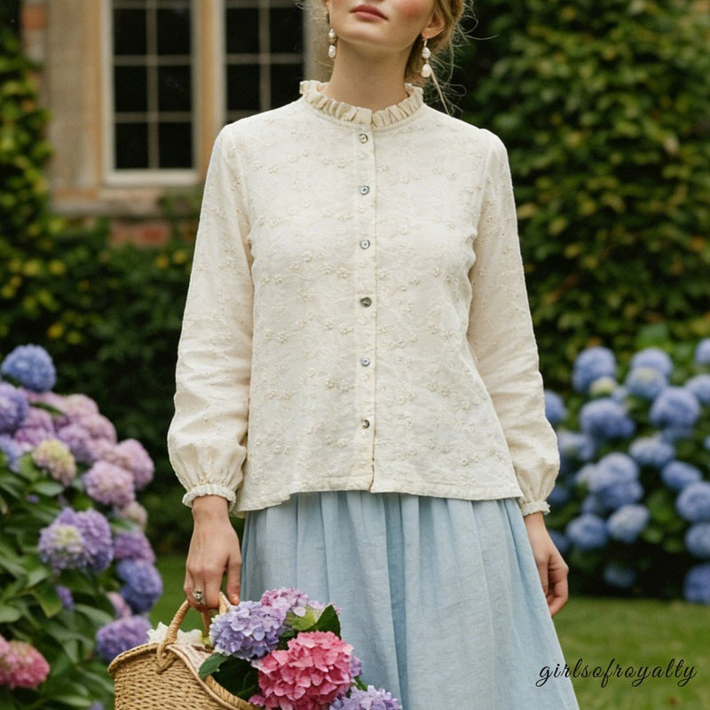 Beautifully Finished Shirt in a Timeless Design