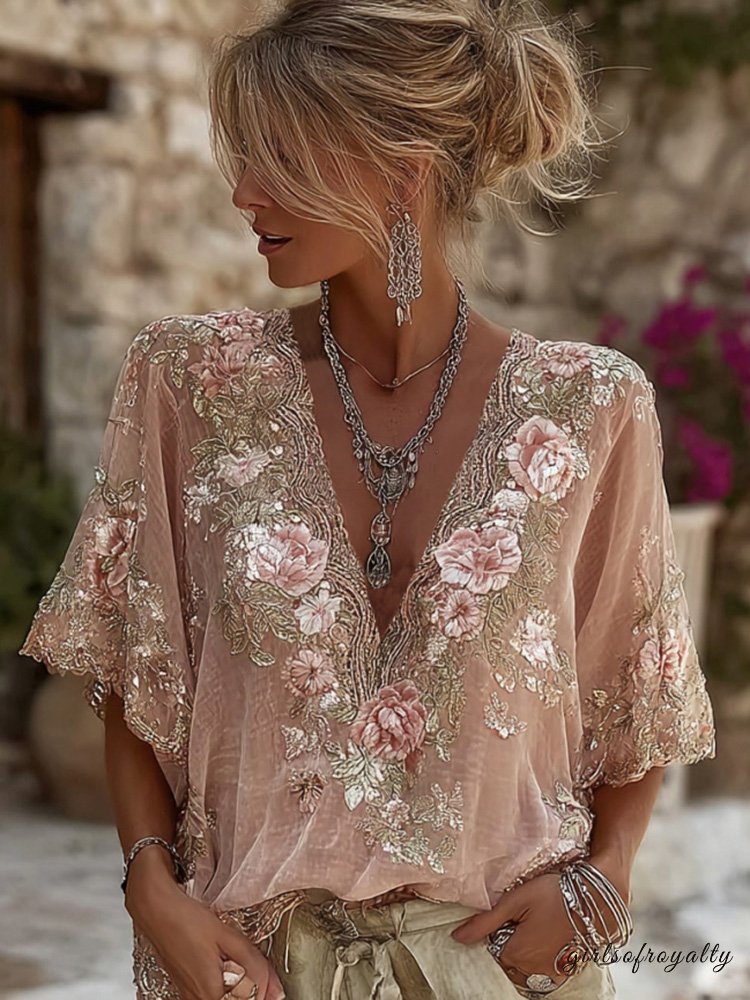 Effortlessly Elegant T-Shirt with a Timeless Design