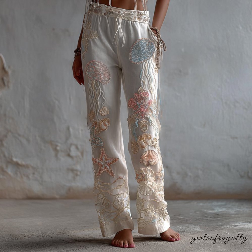 Effortlessly Elegant Pants with a Timeless Design