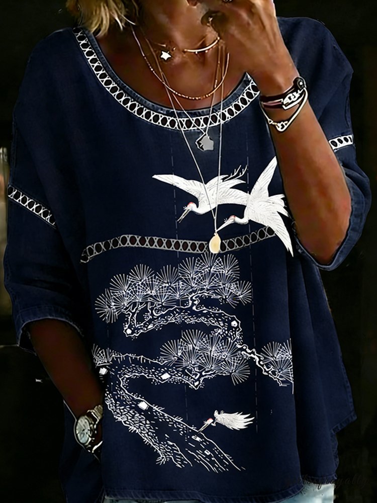 Beautifully Crafted T-Shirt in a Classic Style